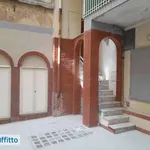 Affitto 2 camera appartamento di 60 m² in Naples