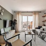 Rent 5 bedroom apartment of 85 m² in Barcelona