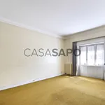 Rent 3 bedroom house of 390 m² in Porto