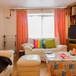 Rent a room of 90 m² in dublin
