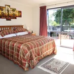 Rent 4 bedroom house in Burleigh