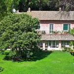 Rent 4 bedroom house of 550 m² in Roma