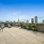 Rent 3 bedroom apartment of 162 m² in New York