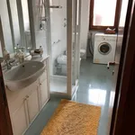 Rent 6 bedroom apartment in Milan