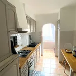 Appartement de 81 m² avec 5 chambre(s) en location à Marseille