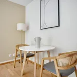 Rent 1 bedroom apartment of 560 m² in Zurich