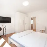 Miete 3 Schlafzimmer wohnung von 90 m² in Düsseldorf