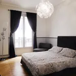 Appartement de 74 m² avec 3 chambre(s) en location à Paris