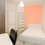 Rent 4 bedroom apartment in Milan