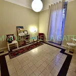 Rent 2 bedroom apartment of 60 m² in Milano