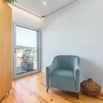 Rent 1 bedroom apartment of 70 m² in Porto