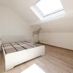 Maison de 1950 m² avec 4 chambre(s) en location à Charleroi