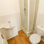 Rent 3 bedroom house in Wakefield