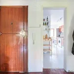 Rent a room in lisbon