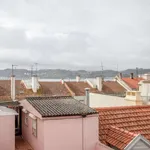 Rent 2 bedroom apartment of 78 m² in lisbon