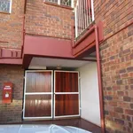 Rent 2 bedroom apartment in Randburg