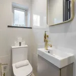 Rent 1 bedroom apartment of 204 m² in London