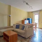 Rent 1 bedroom apartment of 65 m² in milan