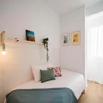 Rent a room of 598 m² in Madrid