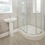 Rent 4 bedroom house in Leeds