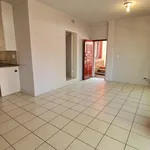 Rent 2 bedroom apartment of 100 m² in Gauteng