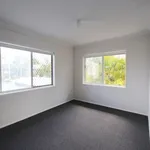 Rent 2 bedroom apartment in Mermaid Beach