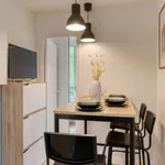 Appartement de 39 m² avec 4 chambre(s) en location à Paris 17