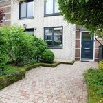 Huur 4 slaapkamer huis van 106 m² in Kanaleneiland