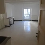 Appartement de 35 m² avec 1 chambre(s) en location à AUBENAS