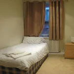 Rent 2 bedroom flat in Reading