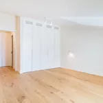 Rent 3 bedroom apartment of 156 m² in Lisbon