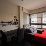 Rent a room of 375 m² in valencia