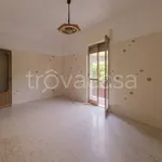 Affitto 5 camera appartamento di 185 m² in Reggio di Calabria