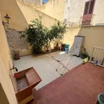 Appartamento arredato con terrazzo Centro