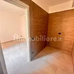 Rent 2 bedroom apartment of 65 m² in Naples