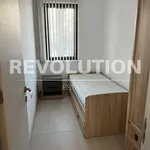 Rent 3 bedroom apartment of 72 m² in Колхозен пазар