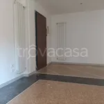 Affitto 5 camera appartamento di 113 m² in Albisola Superiore