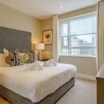 Rent 2 bedroom apartment of 89 m² in London