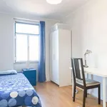 Rent a room in lisbon