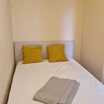 Rent 2 bedroom apartment of 44 m² in Düsseldorf