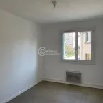 Rent 4 bedroom apartment of 68 m² in Marseille