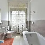 Rent 5 bedroom apartment of 250 m² in Milan