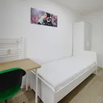 Rent 1 bedroom apartment of 10 m² in Düsseldorf