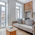 Rent 1 bedroom apartment of 473 m² in Lisbon