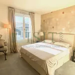 Rent 3 bedroom apartment of 122 m² in Paris