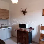 Affitto 5 camera casa di 155 m² in Maccagno con Pino e Veddasca