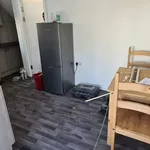 Rent 3 bedroom flat in West Midlands