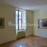 Rent 5 bedroom house of 454 m² in Rome