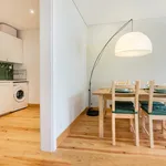 Rent 2 bedroom apartment of 807 m² in Lisbon