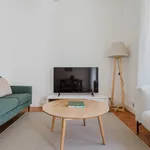 Rent 3 bedroom apartment of 102 m² in Lisbon